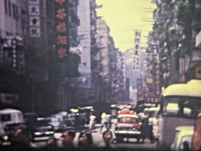 Carrete de película casera Super 8 Hong Kong China 1968 barcos de la guerra de Vietnam escena callejera Foto 1 de 4