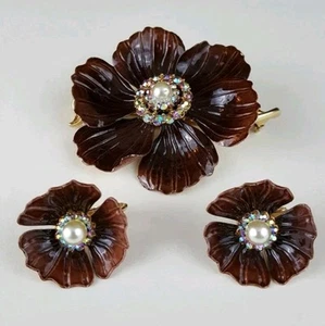 Set spilla e orecchini vintage firmati LISNER fiore tono oro clipon - Foto 1 di 8
