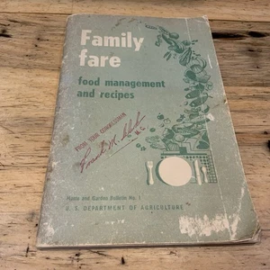 1950 US Dept Agriculture Home & Garden Food Management Family Fare Recipes - Bild 1 von 15