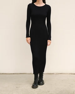 Abito jeans Reformation taglia large nero a costine aderente lungo spacco laterale maxi midi* - Foto 1 di 10