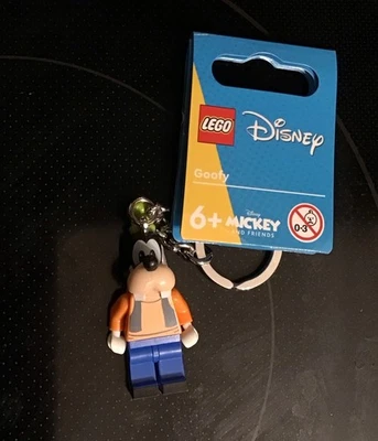 LEGO Disney, GOOFY Minifigure KEYCHAIN, 854196 / 6386406  NWT Key Ring - Image 1 of 2