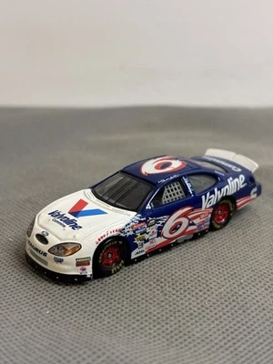 LOOSE Mark Martin 2000 Valvoline Patriotic 1/64 Racing Champions Diecast - Image 1 of 4