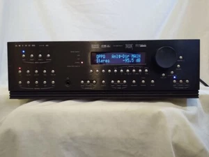Anthem AVM 30 7.1 preamp processor - Picture 1 of 16