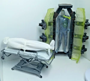 McFarlane X-FILES Movie FBI Figure Bundle - Cryopod Alien Pod + Body Stretcher - Picture 1 of 7
