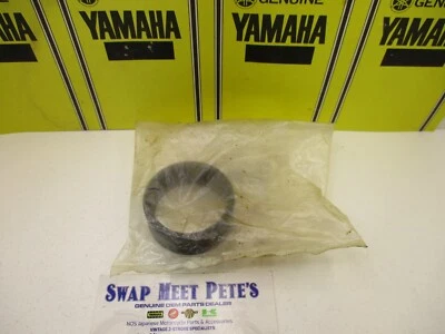 Yamaha DT125 DT175 MX125 MX175 RT180 y ATV NOS OEM sello de protección # 2A6-22152-00 Foto 1 de 3