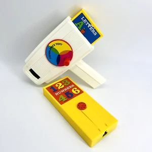 FISHER PRICE MOVIE VIEWER HANDHELD TOY 1-2-3 & A-B-C LEARNING EDUCATIONAL-TOY - Picture 1 of 15