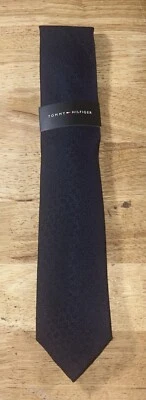 Corbata Tommy Hilfiger Para Hombre Poliéster/Seda Evelyn Floral Color Sólido: Azul Marino NUEVA Foto 1 de 4