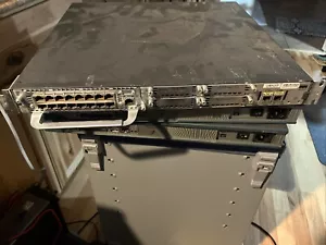 Cisco 2811 ISR with 16 Port 10BaseT/100BaseTX EtherSwitch - Picture 1 of 3