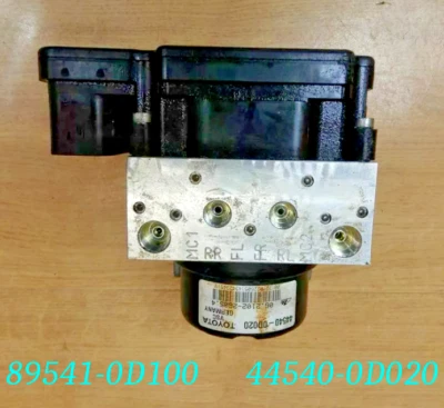 Toyota Yaris III MK3 2015 MÓDULO BOMBA ABS 89541-0D100 44540-0D020 * Foto 1 de 4