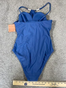 Traje de baño para mujer con cuello de perlas pierna alta cobertura media - tono - mediano 8-10 - Imagen 1 de 5