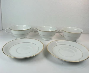Noritake Dawn 5930 China Lot of 5 - 2 Saucers 3 Teacups Gold Trim Green Stamp - Picture 1 of 24