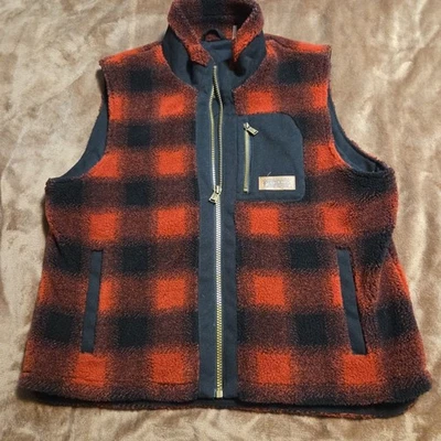 Pendleton Mens XL Ridgeline Dry Goods Red Black Plaid Fleece Full Zip Vest - Image 1 of 4