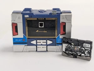 1984 Hasbro Transformers Soundwave & Ravage Vintage G1 Action Figure - Picture 1 of 9