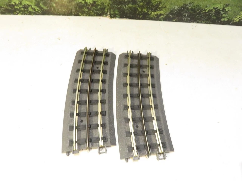 MTH TRAINS - 40-1057 REALTRAX 054 1/2 CURVE SECTIONS- SOLID RAIL (2)- LN - M64 - Image 1 of 1