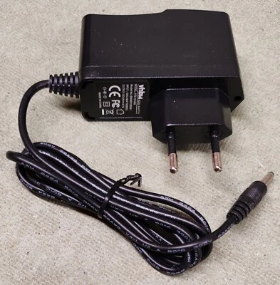 vhbw AC-DC Adapter XTD-121000 / 10V / 0.7A / TOP-Zustand - Bild 1 von 3