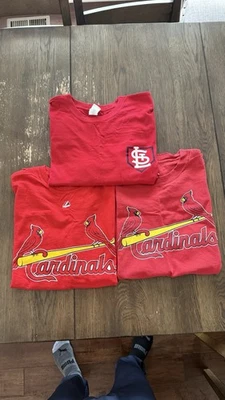 (Lot of 3) St. Louis Cardinals Tee Shirts Men’s Large MLB Majestic & Gildan L - Image 1 of 4