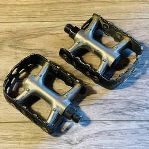 Pedales MTB plataforma de trampa de oso vintage Shimano primera generación Deore XT PD-M730 - Imagen 1 de 6