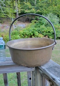 Cubo grande vintage de latón, 16" de diámetro. con mango, cubo de hervidor de agua - Imagen 1 de 15