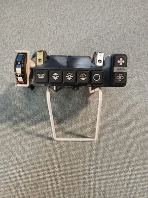 Climatizador aire acondicionado mercedes w123 123 1238301285 81 82 83 84 85 240d 280ce 300cd Foto 1 de 4