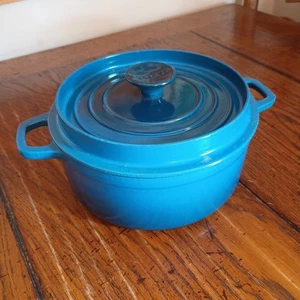 Invicta 20 Blue Cast Iron Casserole Cooking Pot Cooking Kitchen Homeware - Picture 1 of 13