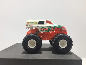 Hot Wheels Monster Jam Truck Eradicator. 1:64 - Picture 1 of 3