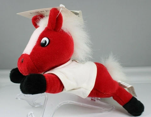 127TH KENTUCKY DERBY 2001 OFFICIAL CHURCHILL DOWNS RAMBLIN' ROSE HORSE W TAGS Cover
