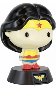 💥Wonder Woman 3D Character Light #005 V2 DC Comics Collectible Action Figure - Picture 1 of 6