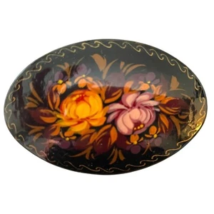 Brooch Pin Beautiful Folk Art Hand painted Russian Matera Lacquered Finished - Picture 1 of 2