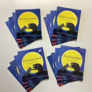 Audrey Penn Kissing Hand Guided Teacher Kindergarten Preschool 16 Book Lot - Foto 1 di 4