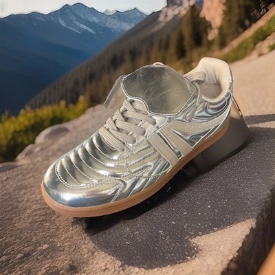 Steve Madden Talla 9.5 Mujer Madrid Tenis Brillantes Metálicos PLATEADOS MADR03S1 Foto 1 de 4