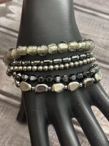 SILPADA Sterlingsilber Hagelstein und Hämatit Perlen mehrstrangiges Armband 7 Zoll - Bild 1 von 4