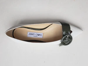 $950 Designer JIMMY CHOO Women Contrasting Green Buckle Detail White Flat 36 - Picture 1 of 6