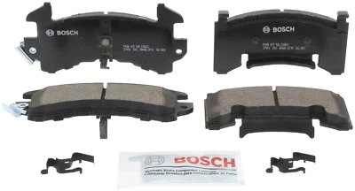 适用于 1978 - 1980 年 Oldsmobile Cutlass Salon Bosch QuietCast 陶瓷刹车片正面 — 第 1/4 张图片