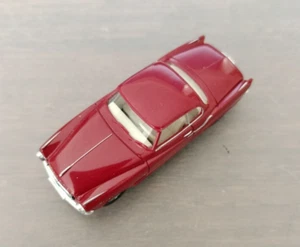 Wiking Borgward Isabella Coupe 1:87 scale red - Picture 1 of 7