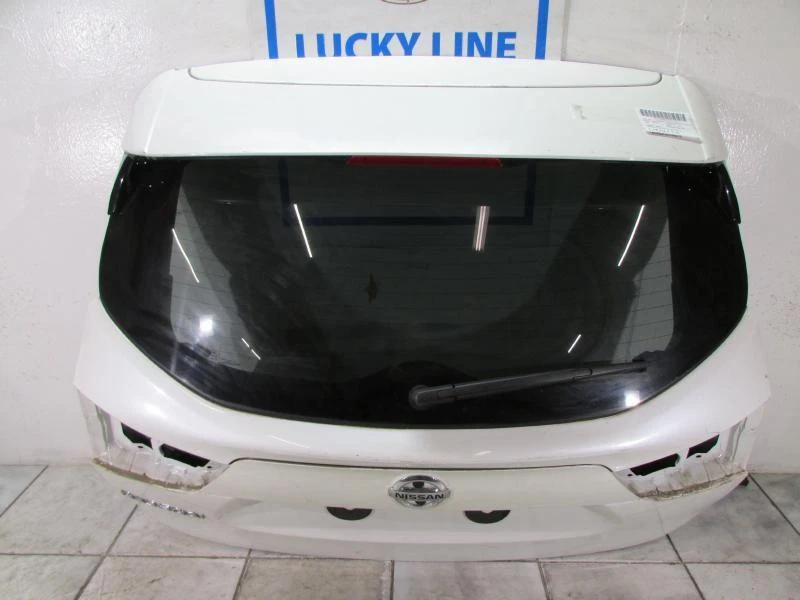 PUERTA TAPA MALETERO NISSAN ROGUE SPORT 17 18 19 Foto 1 de 4