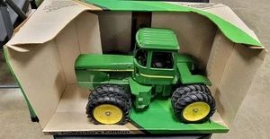 1/16 Ertl Bauernhof Spielzeug John Deere 8650 Traktor mit Karton Allradantrieb  - Bild 1 von 7