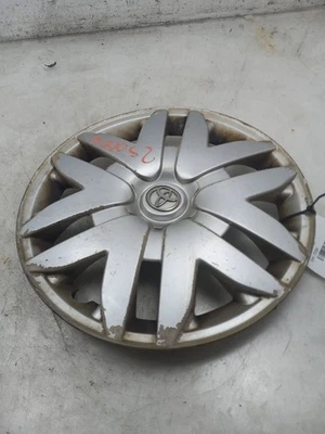 04-10 TOYOTA SIENNA LE WHEEL COVER HUB CAP - Image 1 of 4