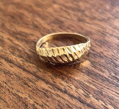 10K 复古古董黄金漩涡虾穹顶戒指 尺寸 4.5 钻石切割 — 第 1/4 张图片