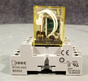 IDEC RY4S-U RELAY on SY4S-05C SOCKET - Picture 1 of 6