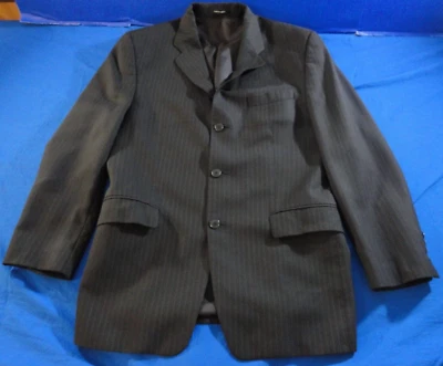 3 Button DKNY Designer Suit Jacket Man's Classic Spring GRAY PINSTRIPE 40R - Image 1 of 4