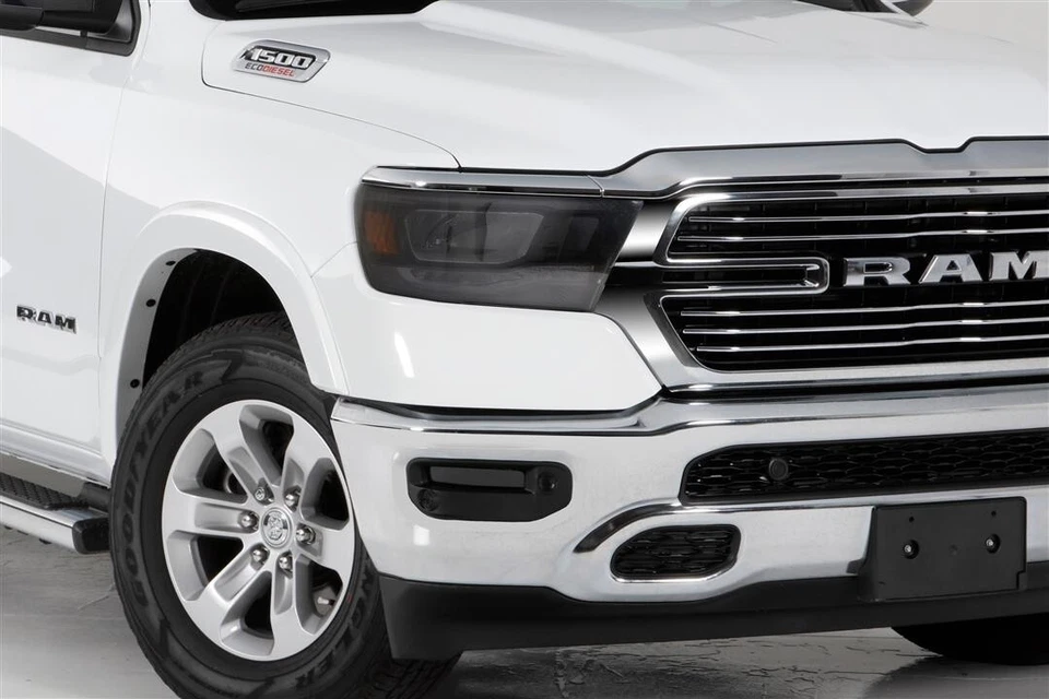 Cubiertas de faros GTS carbono macizo 2 piezas.Se adapta a Ram 1500 Big Horn, Laramie, Rebel 19-24 Foto 1 de 1