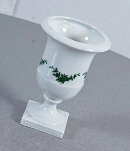 edle Fürstenberg Schlossgarten grüne Ranke Vase Tischvase Blumenvase Vintage - Picture 1 of 9