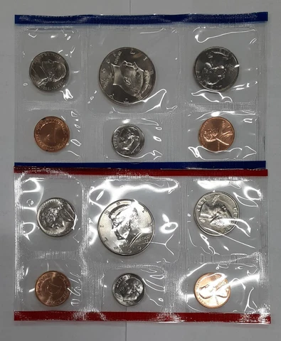 1992 P&D United States Mint Set - Ten BU Coins w/Envelope & COA Cover