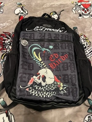 Mochila Ed Hardy Negra Roja Blanca Calavera Serpiente Cremallera Malla Nueva con Etiquetas Foto 1 de 4