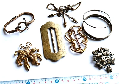 Lot bijoux anciens art nouveau ceintures laiton bronze vintage antique jewelry F - Immagine 1 di 4