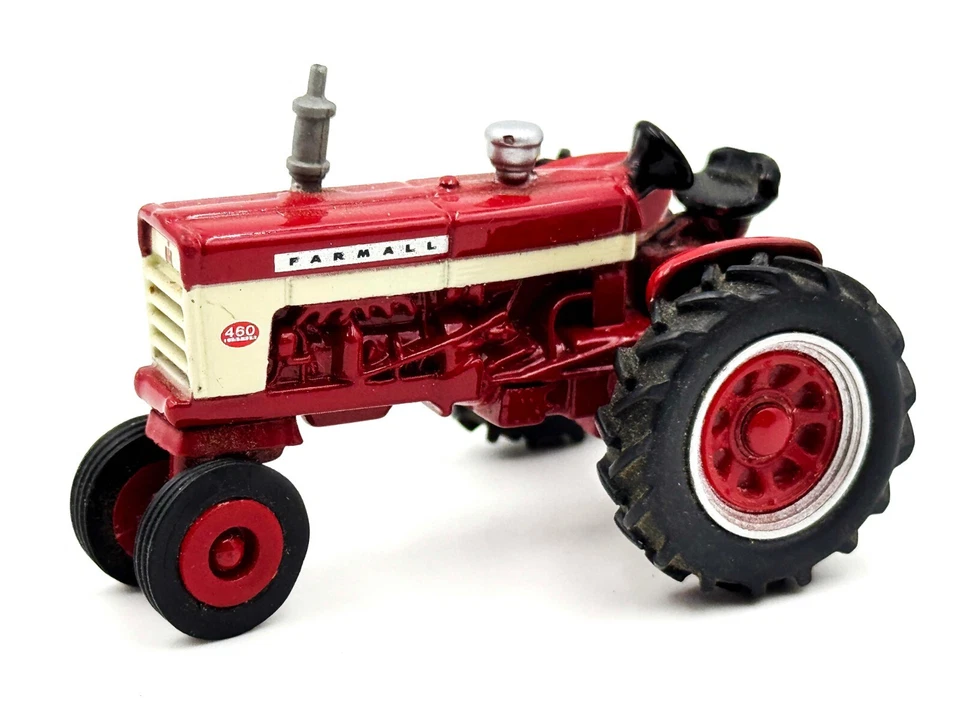 1/64 Case IH Farmall 460 Tractor - Image 1 of 1