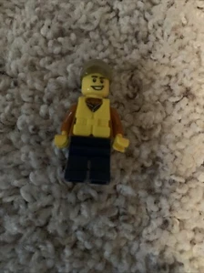 Lego Figure Out Of The Jungle Mobil Lab Lego Set - Picture 1 of 1