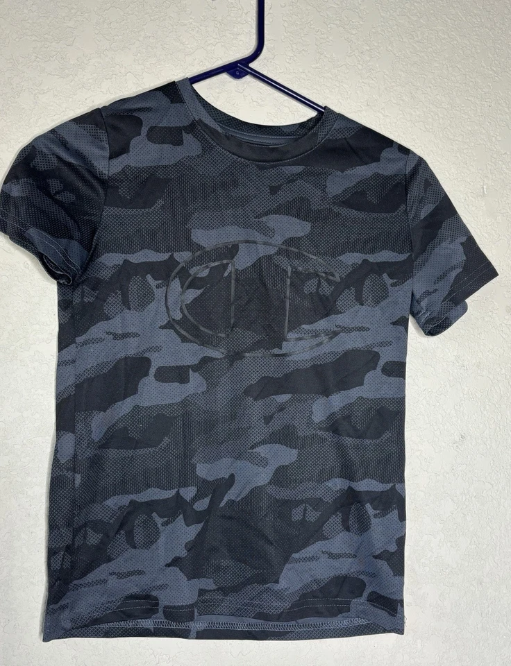 Camiseta Champion negra gris para niños talla 10/12 Foto 1 de 2