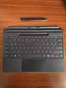 Microsoft Surface Pro Flex Keyboard with Slim Pen 2 Bundle - Picture 1 of 10