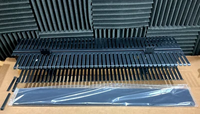 BlackBox Vertical Cable Manager RMT203A-R4 ❤️️ ✅ ❤️️ OPEN BOX! READ!! ❤️️ ✅ ❤️️ - Image 1 of 4